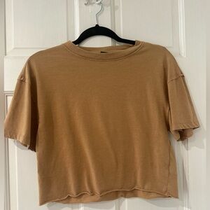 new wild fable oversized tan cropped t shirt size XXS